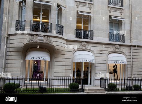 Versace Paris Avenue Montaigne 